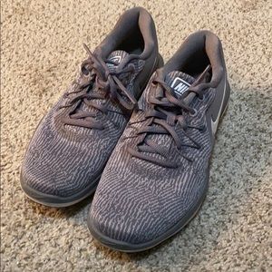 Grey Nike flex supreme TR6